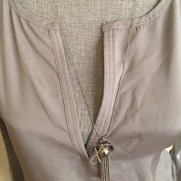 New - BR top - Picture 2 of 3